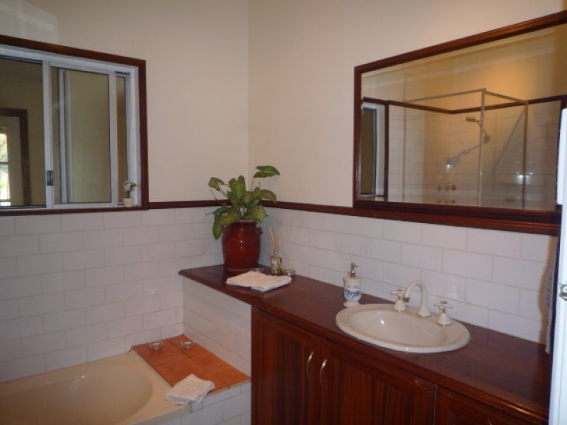 35 Oatlands Road, Mount Barker WA 6324