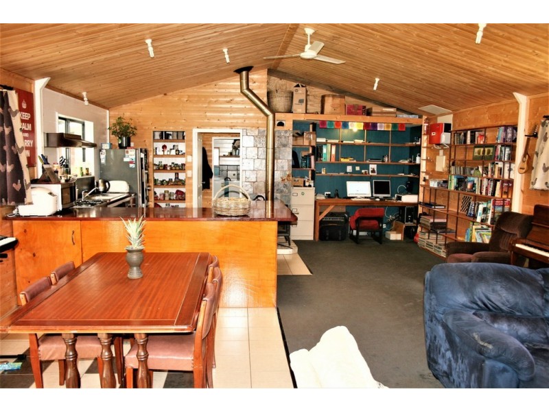 185 Stoney Creek Road, Porongurup WA 6324