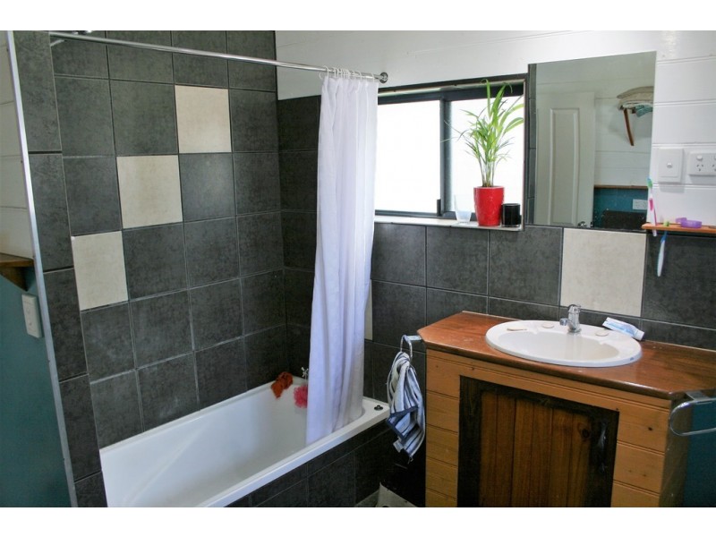 185 Stoney Creek Road, Porongurup WA 6324