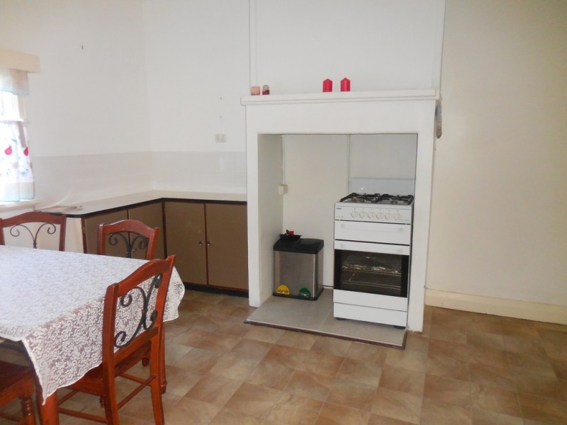 13 Deane Street, Mount Barker WA 6324