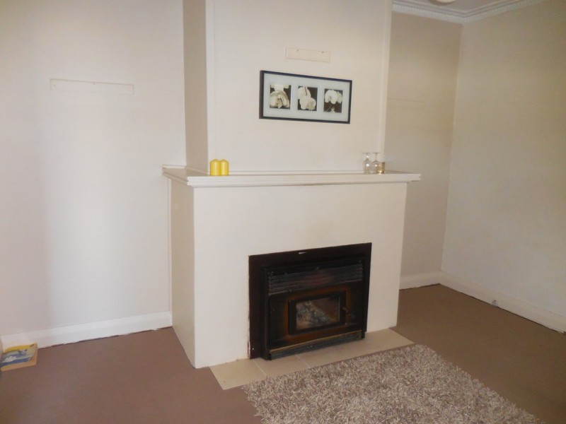 13 Deane Street, Mount Barker WA 6324