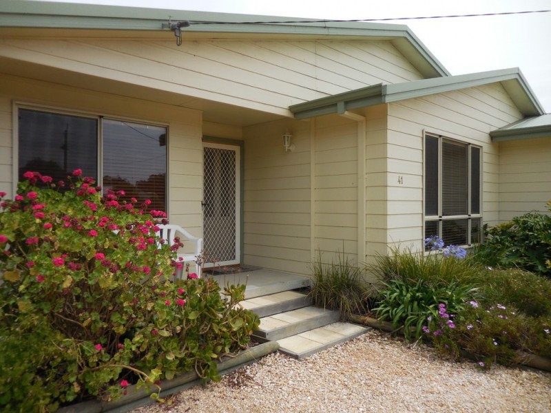 41 Fourth Ave, Kendenup WA 6323