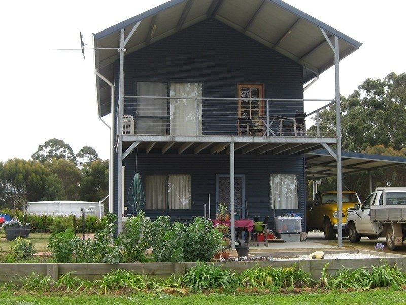 175 Smuts Road, Kendenup WA 6323