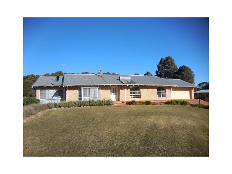 131 Robertson Road, Kendenup WA 6323