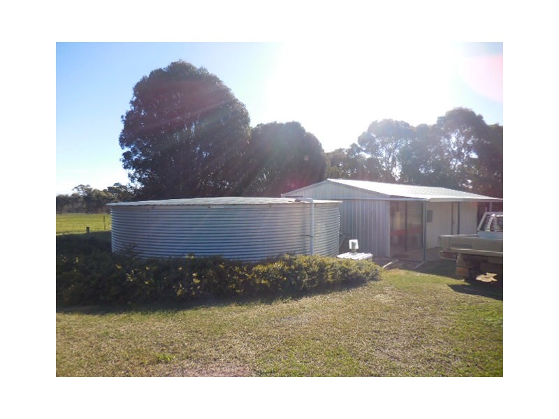 131 Robertson Road, Kendenup WA 6323