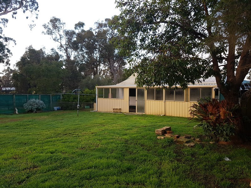 8 Trent Street, Frankland WA 6396