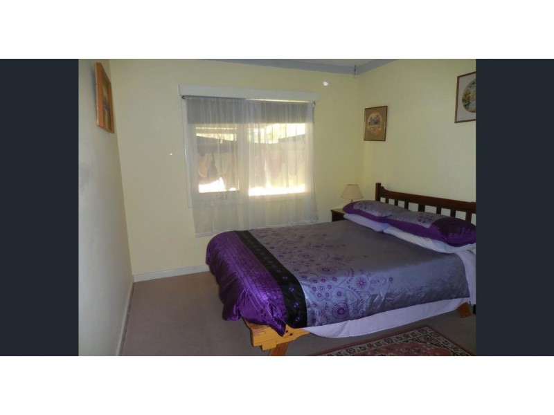 17 Bolganup Road, Porongurup WA 6324