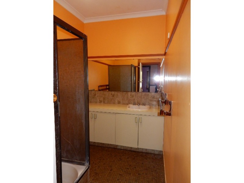 34 Oatlands Road, Mount Barker WA 6324