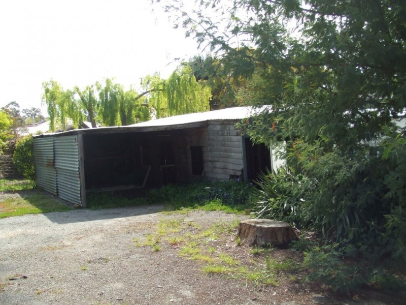 16 Muir Street, Mount Barker WA 6324