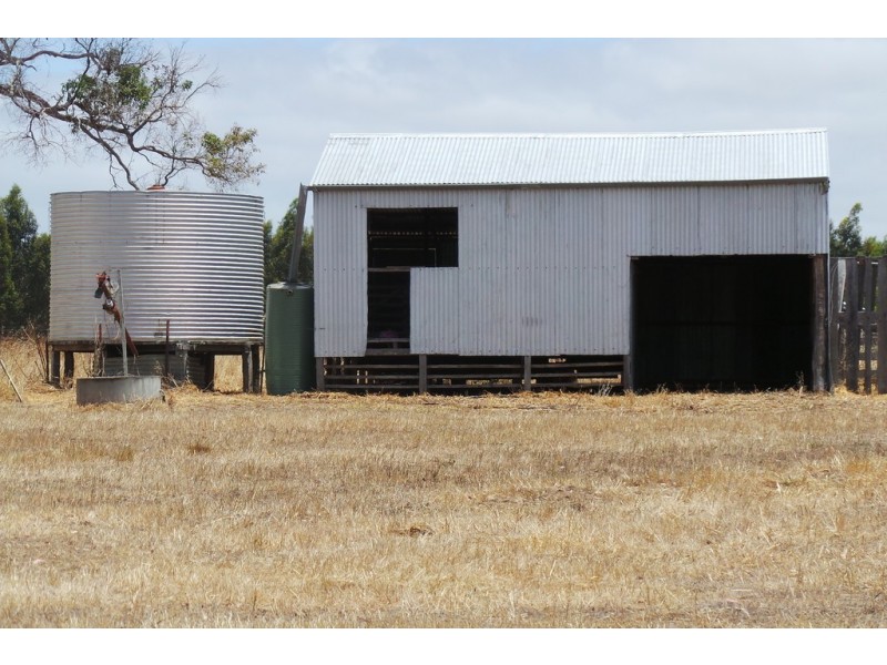 677 Quangellup Road, Mount Barker WA 6324