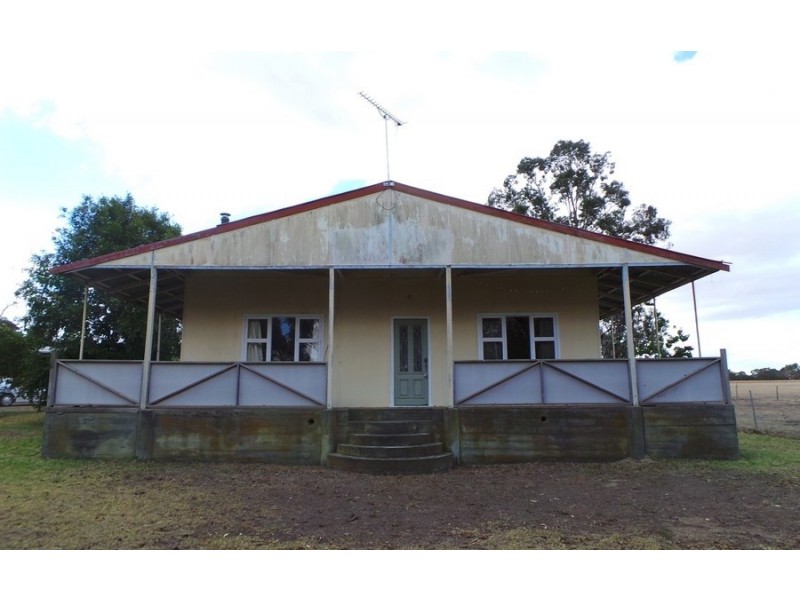 36 Allenby Road, Kendenup WA 6323