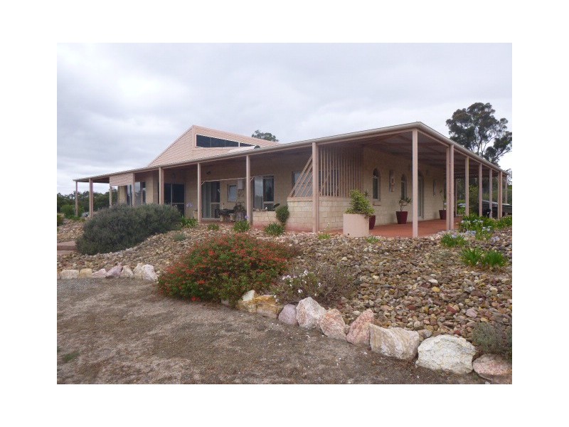 7 Warburton Street, Tenterden WA 6322