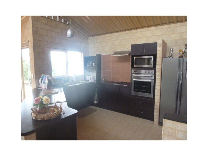 7 Warburton Street, Tenterden WA 6322