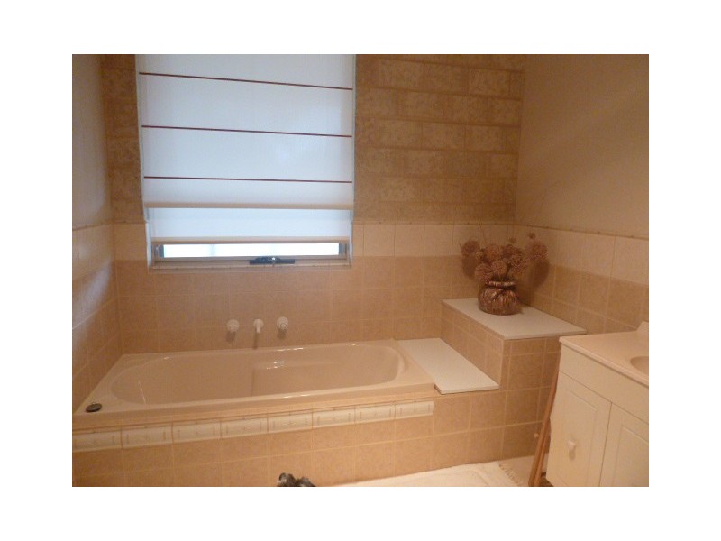 7 Warburton Street, Tenterden WA 6322