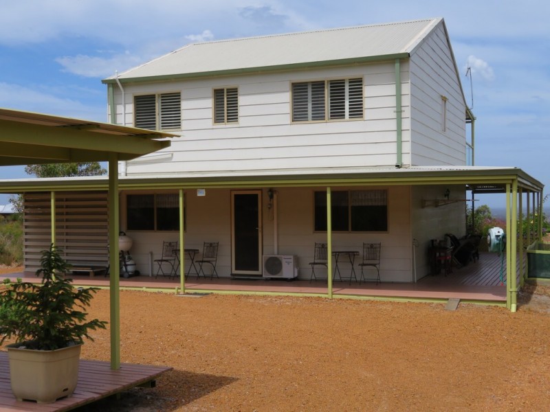 54 Mira Flores Avenue, Porongurup WA 6324