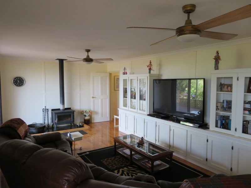 54 Mira Flores Avenue, Porongurup WA 6324