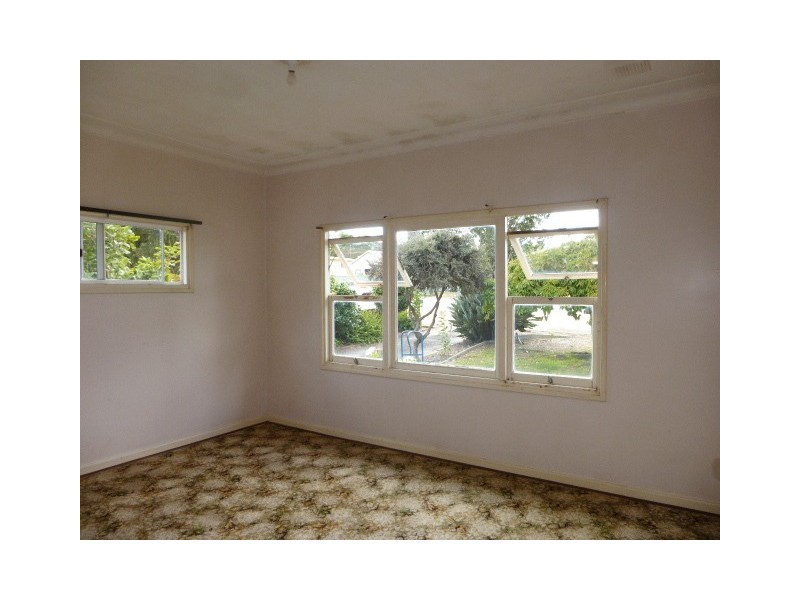 33 Deane Street, Mount Barker WA 6324