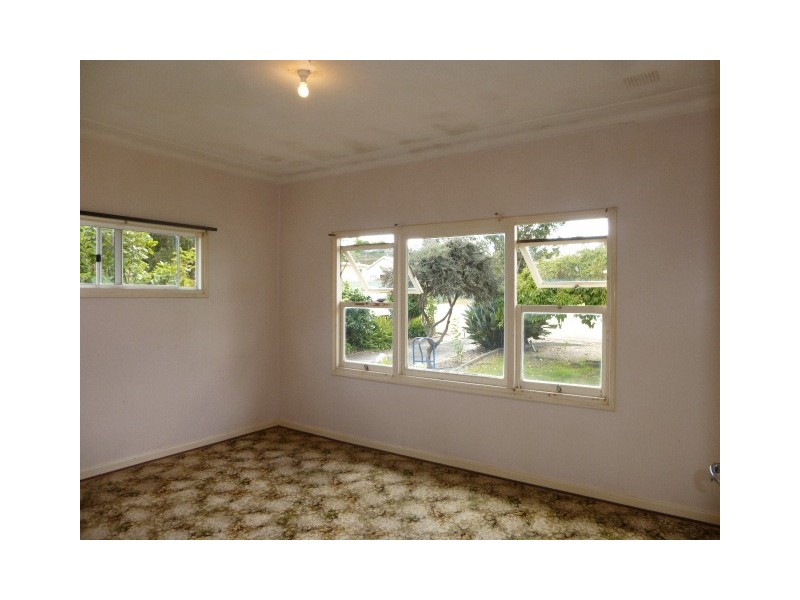 33 Deane Street, Mount Barker WA 6324