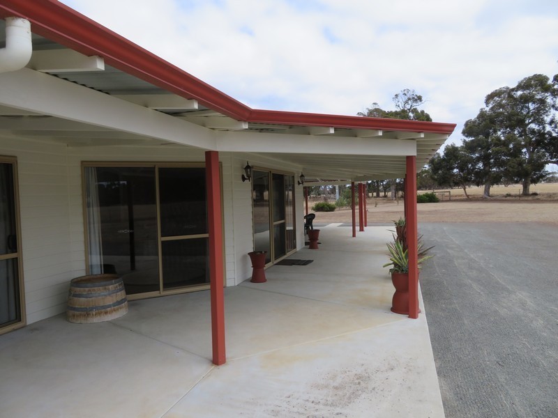 202 Wandoo Road, Kendenup WA 6323