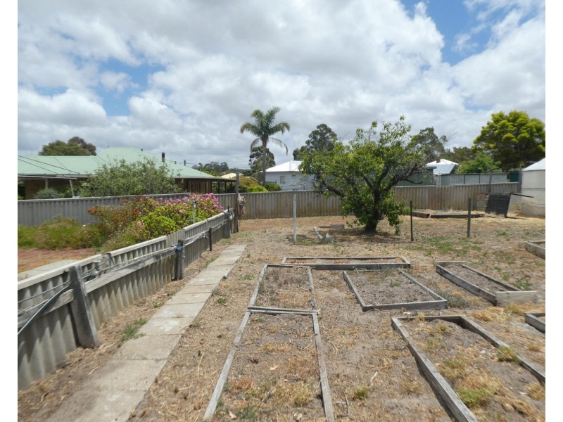 15 Oatlands Road, Mount Barker WA 6324