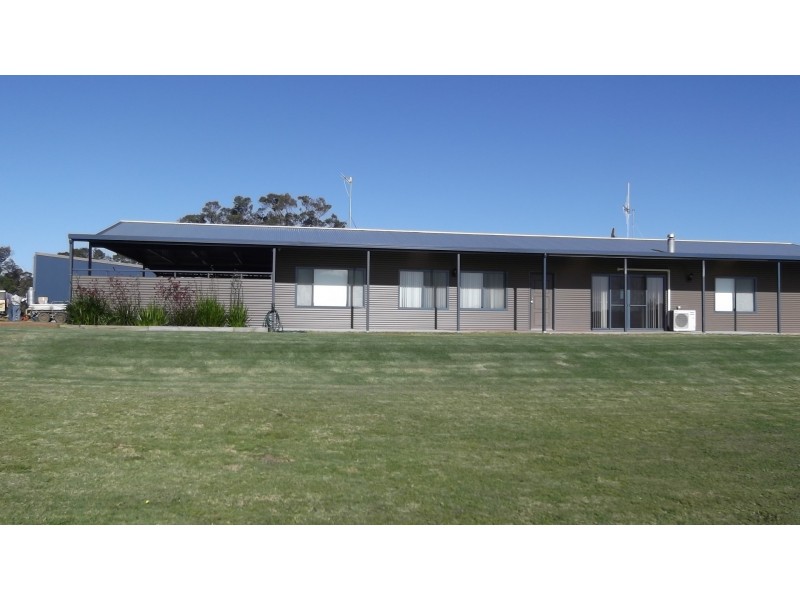 493 Reynolds Road, Narrikup WA 6326