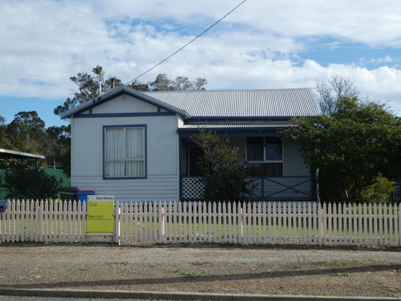 11 Eaton Avenue, Mount Barker WA 6324