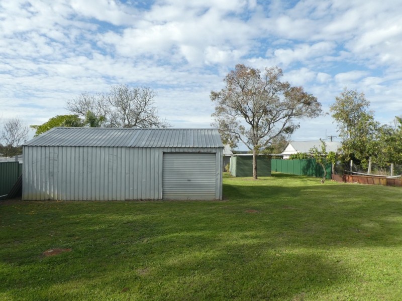 11 Eaton Avenue, Mount Barker WA 6324
