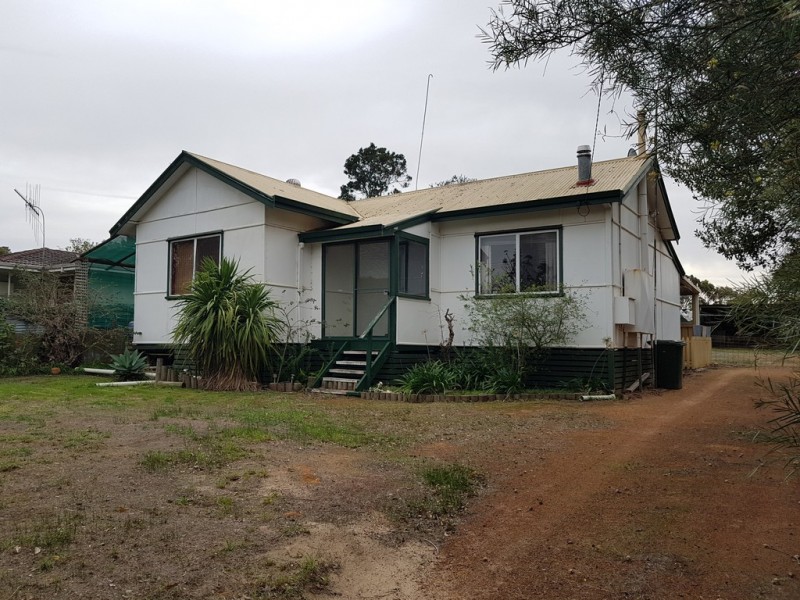 8 Trent Street, Frankland WA 6396