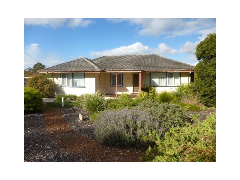 32 Menston Street, Mount Barker WA 6324