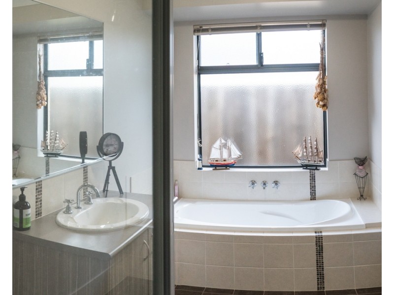 6 Mount Magog Gardens, Mount Barker WA 6324