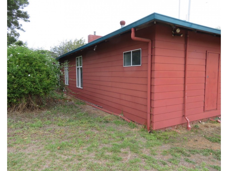 34 Albany Highway, Mount Barker WA 6324