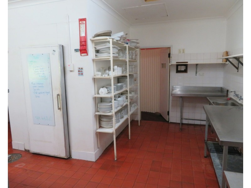 34 Albany Highway, Mount Barker WA 6324