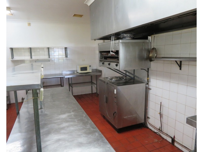 34 Albany Highway, Mount Barker WA 6324