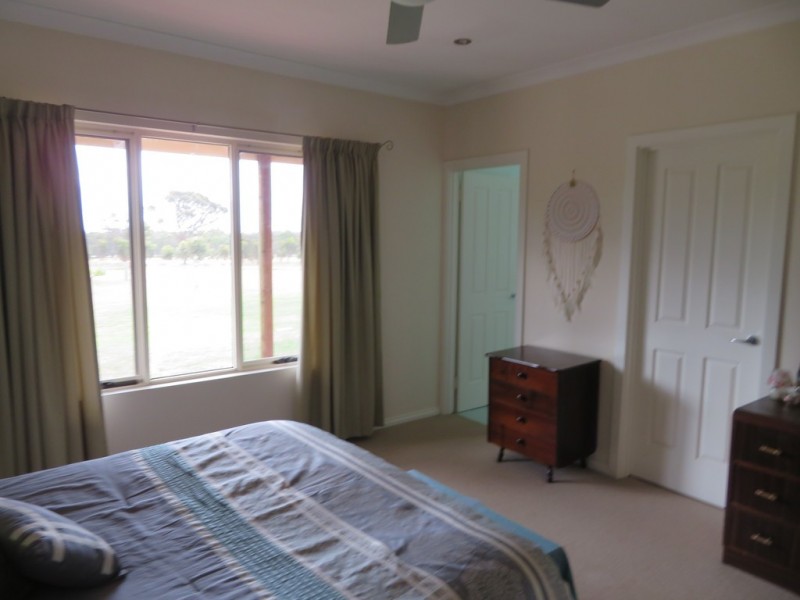 4283 Chester Pass Road, Porongurup WA 6324