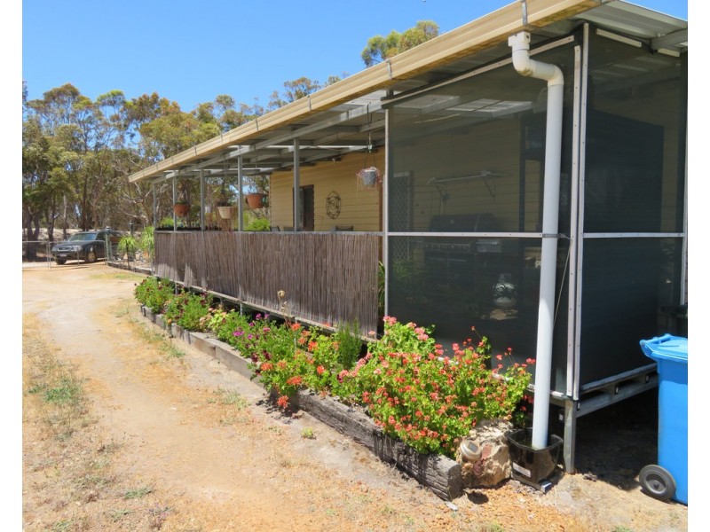 23 Hassell Avenue, Kendenup WA 6323