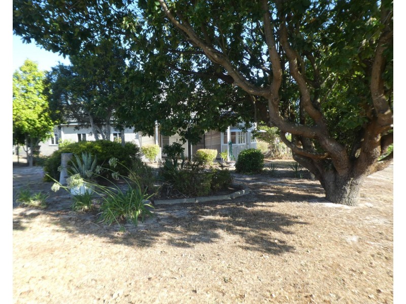 34 Deane Street, Mount Barker WA 6324