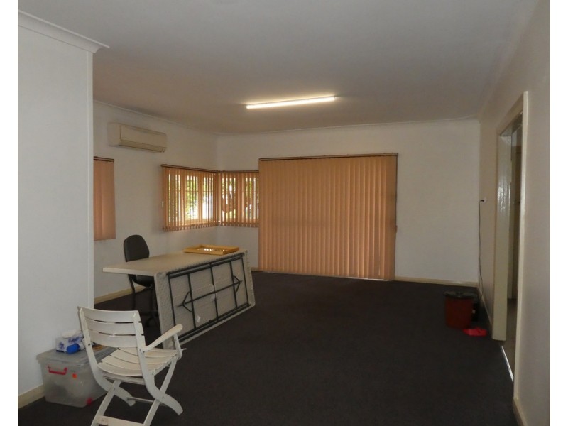 34 Deane Street, Mount Barker WA 6324