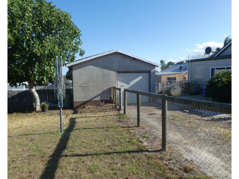 34 Deane Street, Mount Barker WA 6324