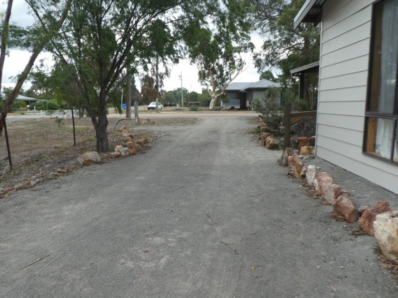 106 Fourth Avenue, Kendenup WA 6323