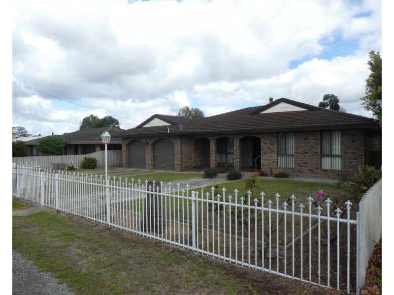 12 Haese Street, Mount Barker WA 6324