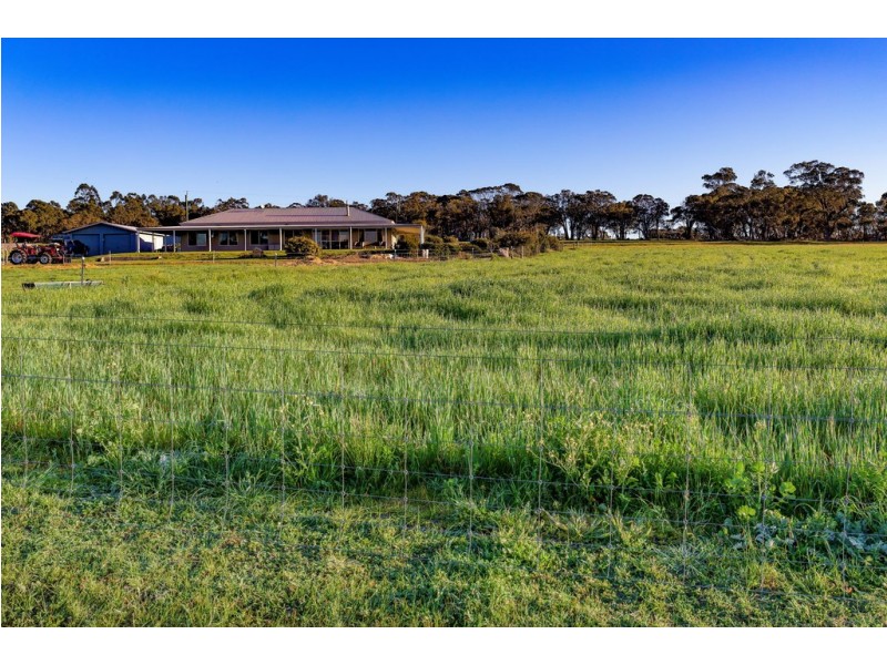61 Harding Road, Kendenup WA 6323