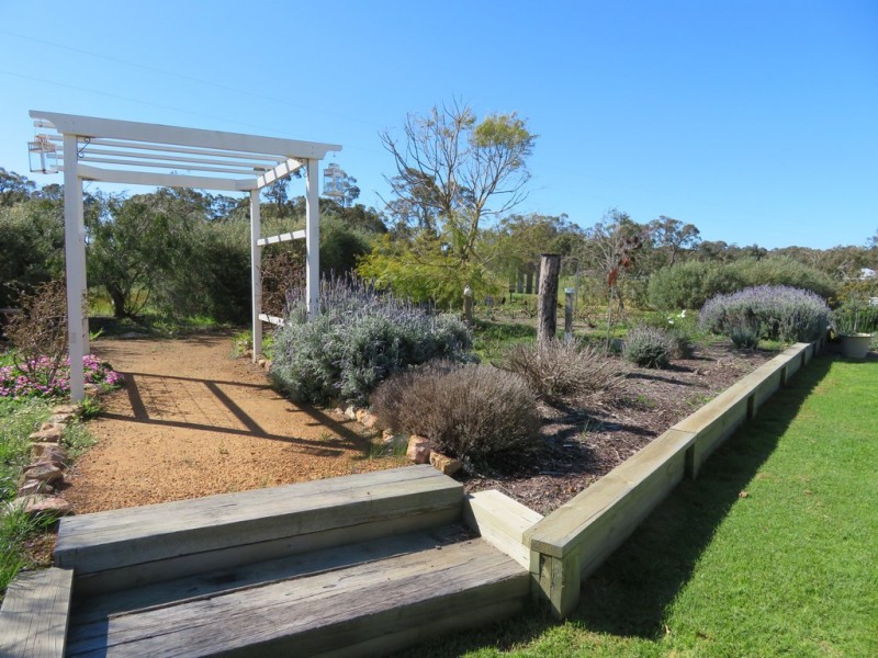 61 Harding Road, Kendenup WA 6323