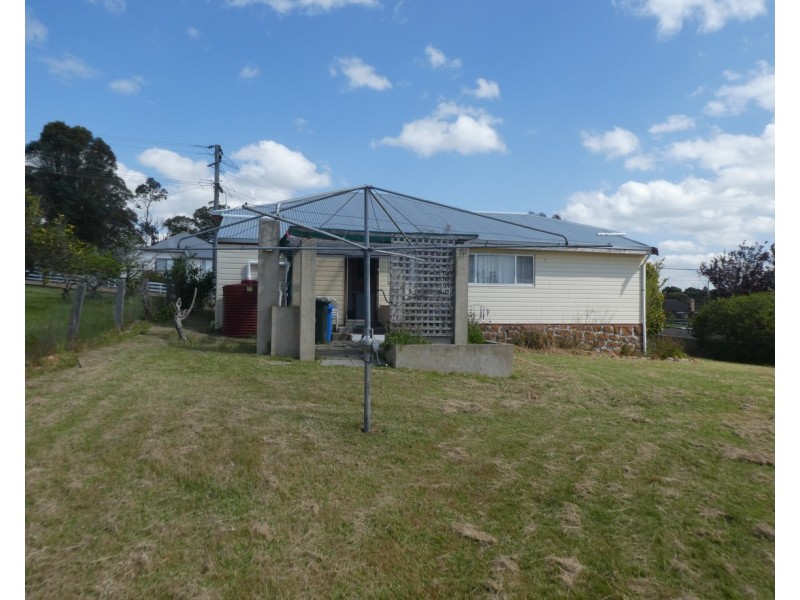 1 Ingoldby Street, Mount Barker WA 6324