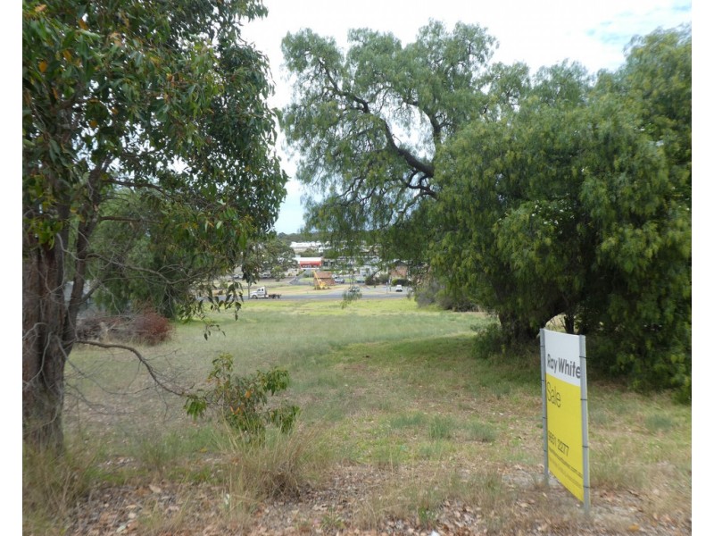 52 Albany Hwy, Mount Barker WA 6324