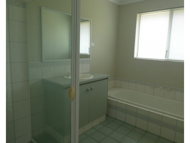 14 Deane Street, Mount Barker WA 6324