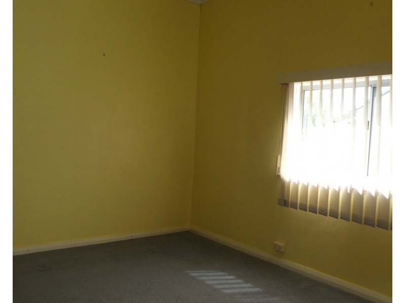 32 Deane Street, Mount Barker WA 6324