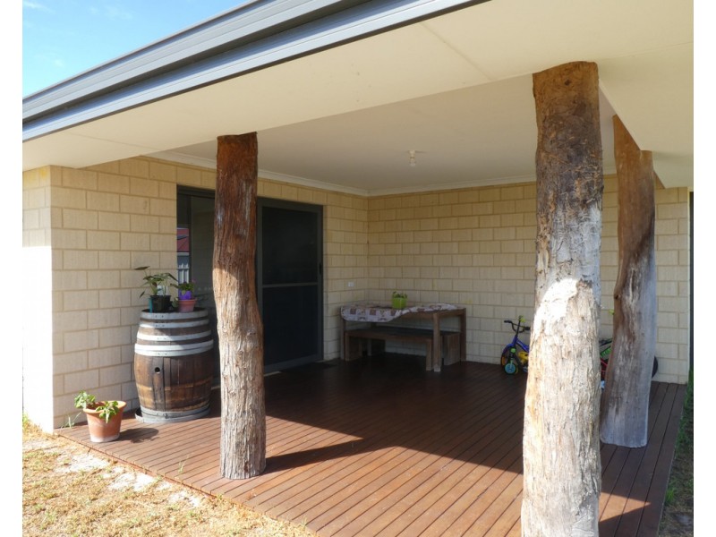 8 Donnelly Peak View, Mount Barker WA 6324