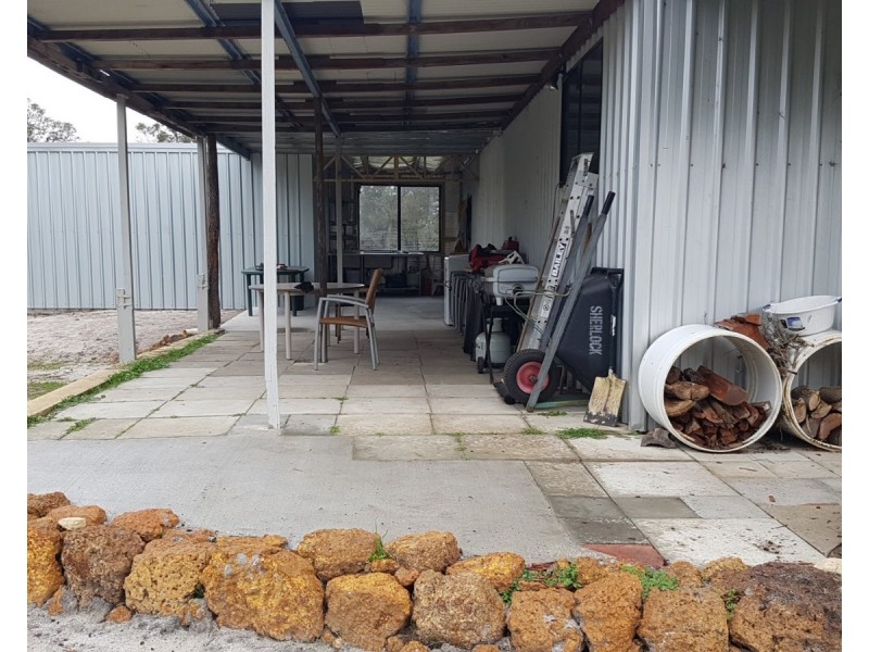 Lot 2250 and 900 Merfield Road, Rocky Gully WA 6397