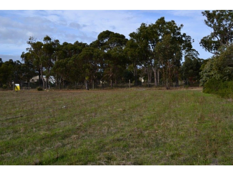 Lot 403 Third Avenue, Kendenup WA 6323
