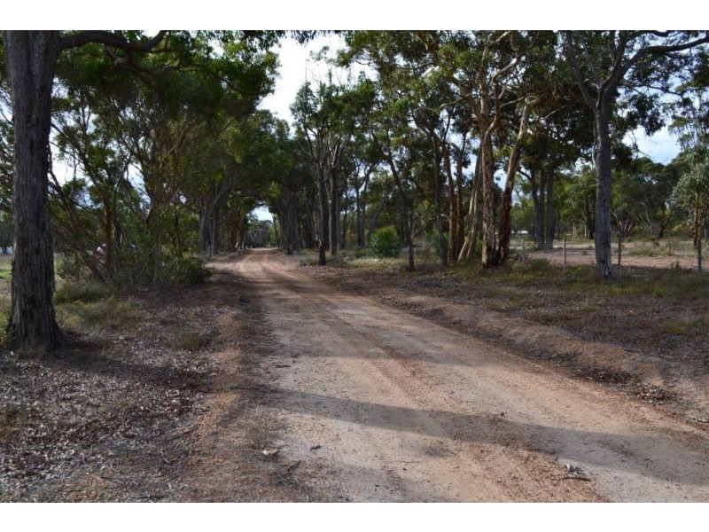 Lot 403 Third Avenue, Kendenup WA 6323